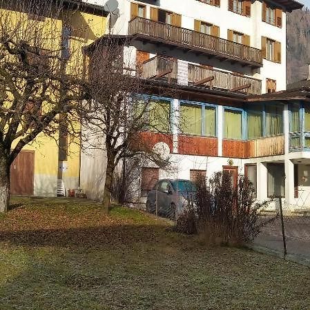 Апартаменты Casa Renzo - Dolomiti - Trentino Медзано Экстерьер фото